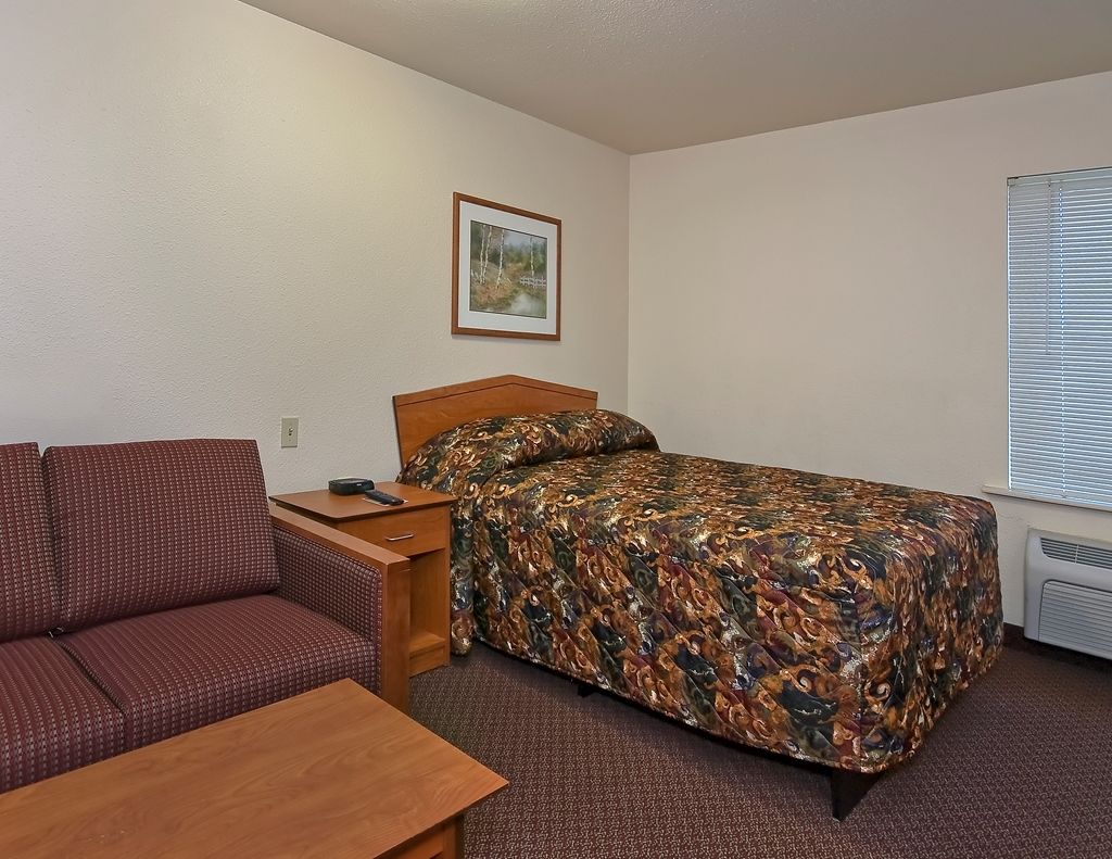 Woodspring Suites Greenville Симпсонвилл Номер фото